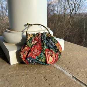 Beaded Vintage Butterly Clasp Clutch
